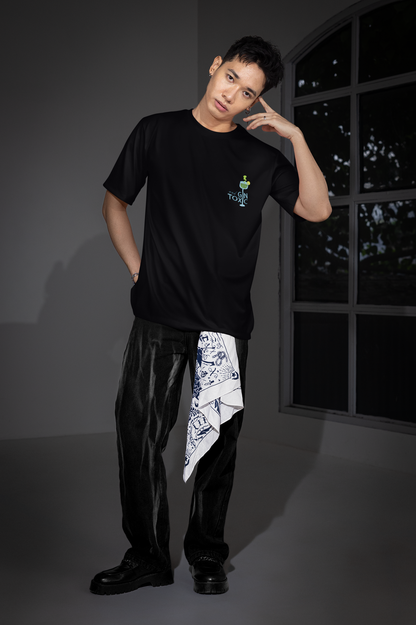 [Small Print] Gin and Toxic Men's T-Shirt